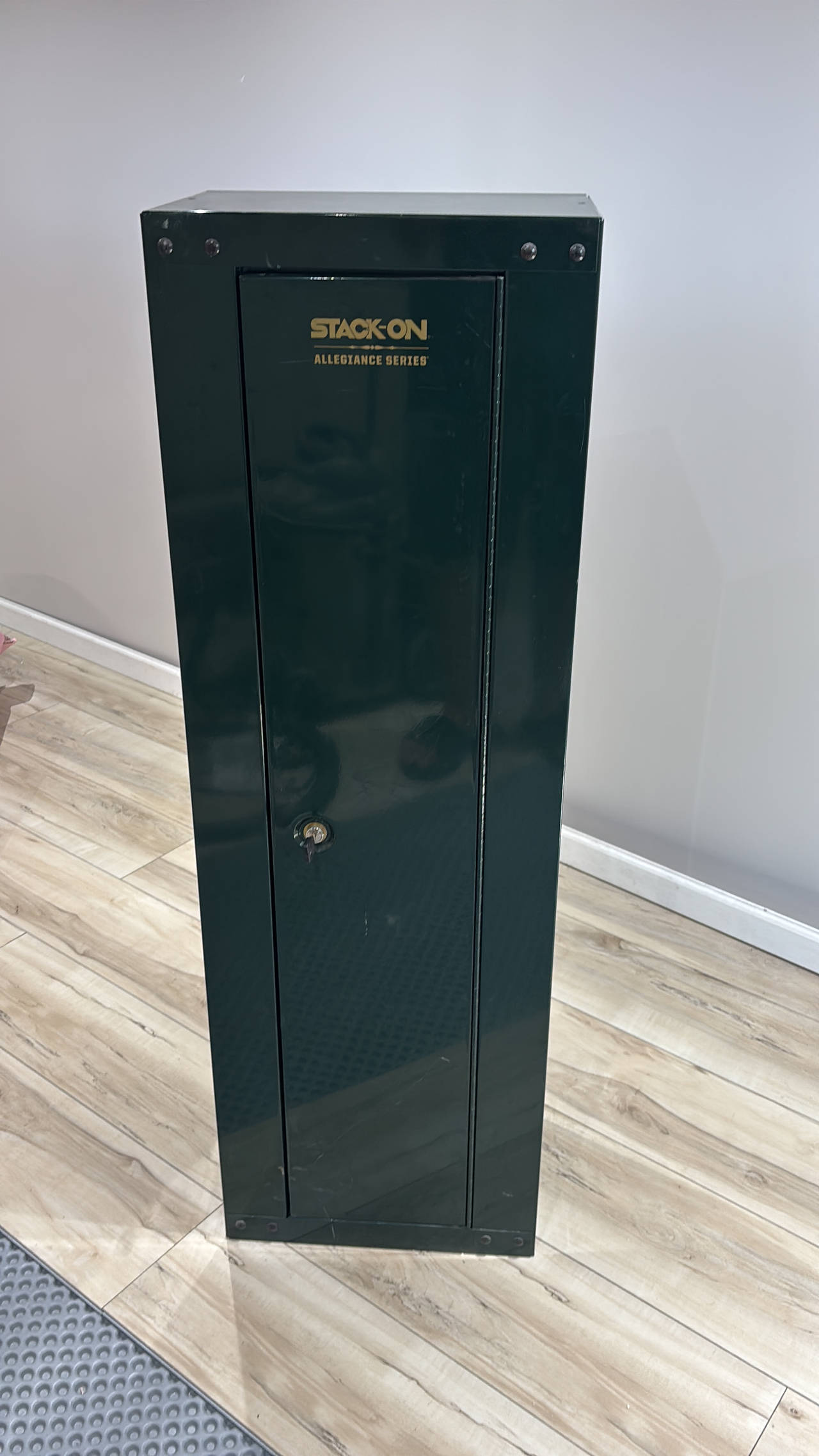 Stack-On Allegiance Series Gun Cabinet