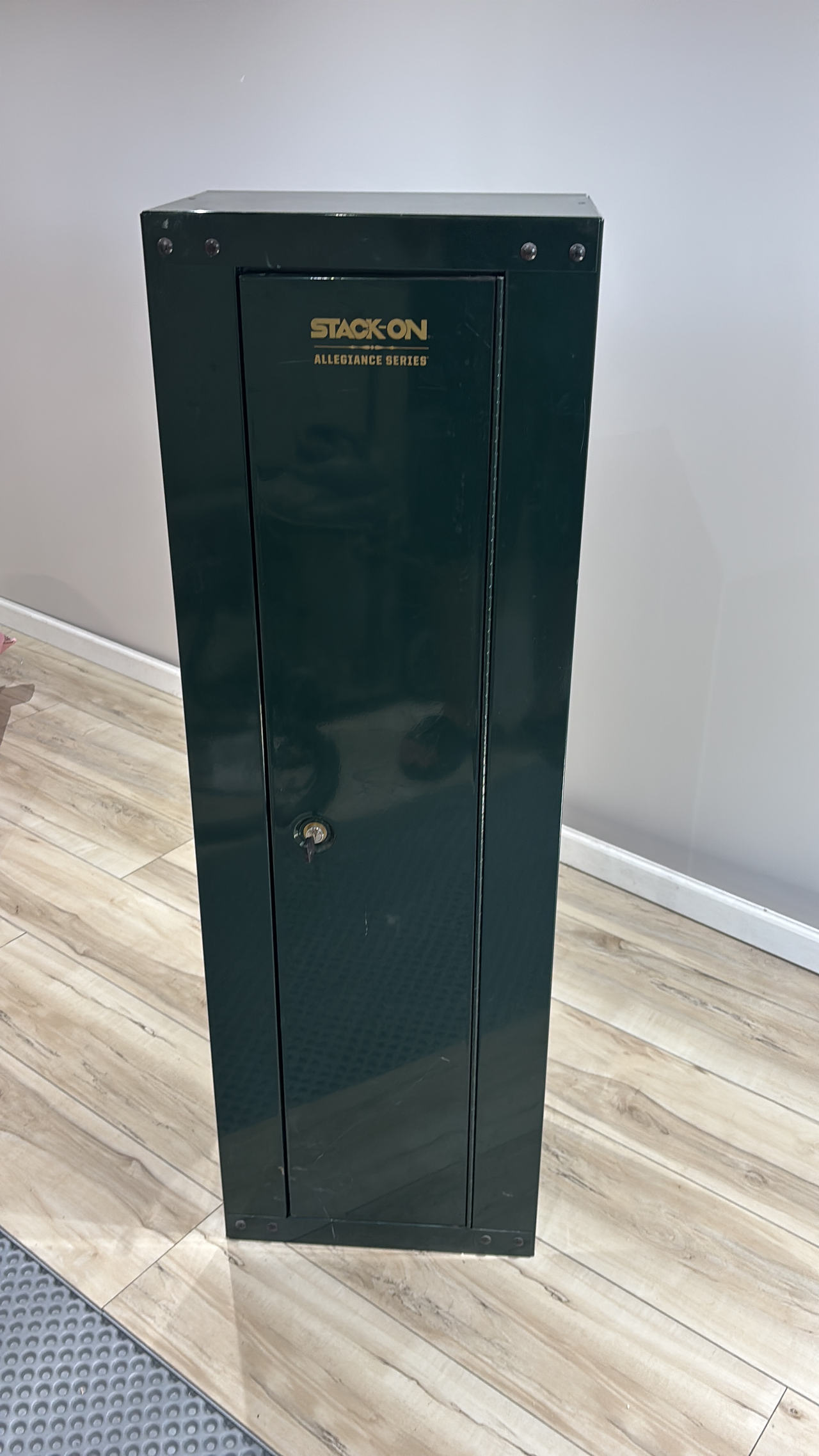 Stack-On Allegiance Series Gun Cabinet