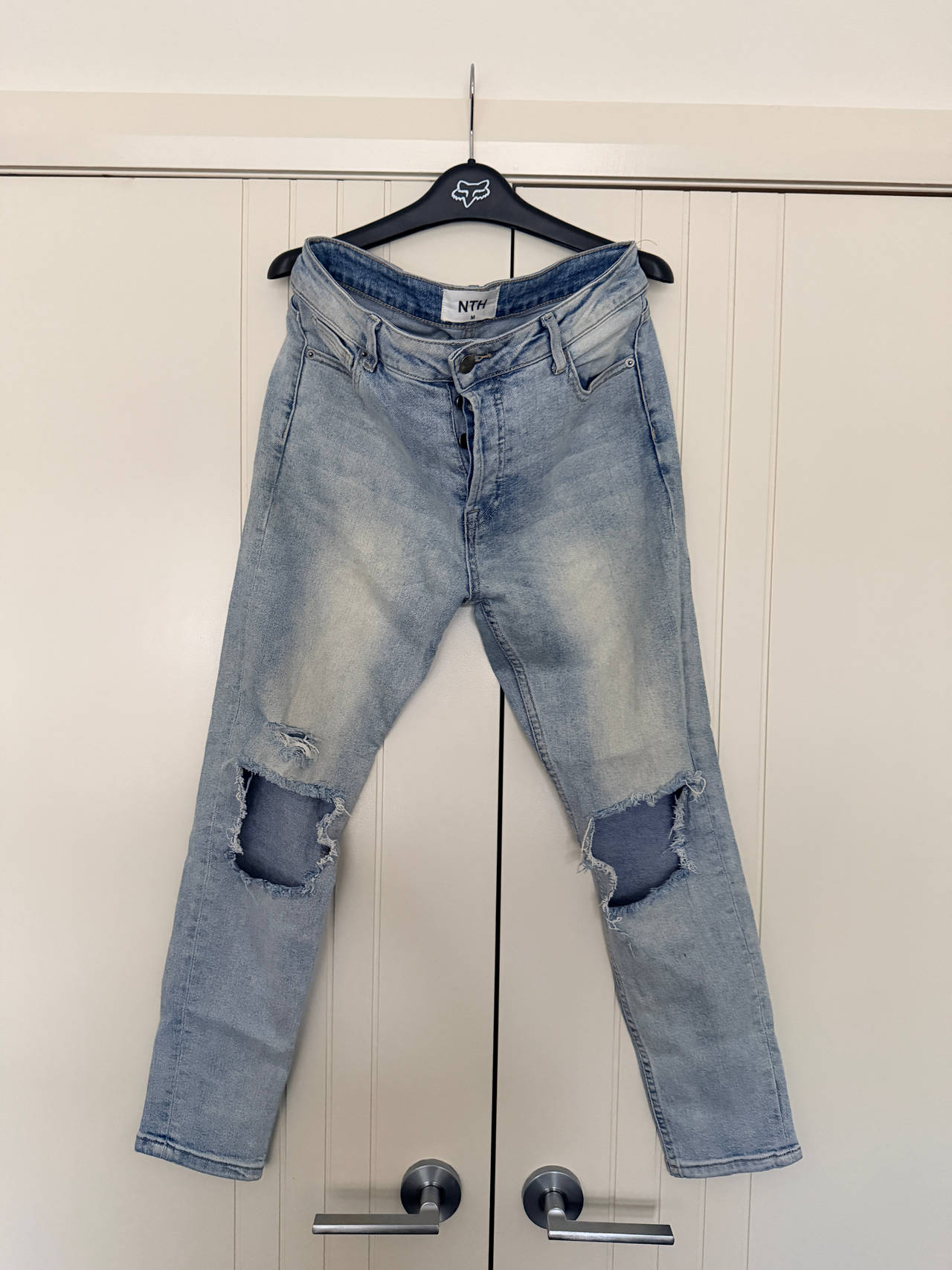 NTW Distressed Light Wash Jeans