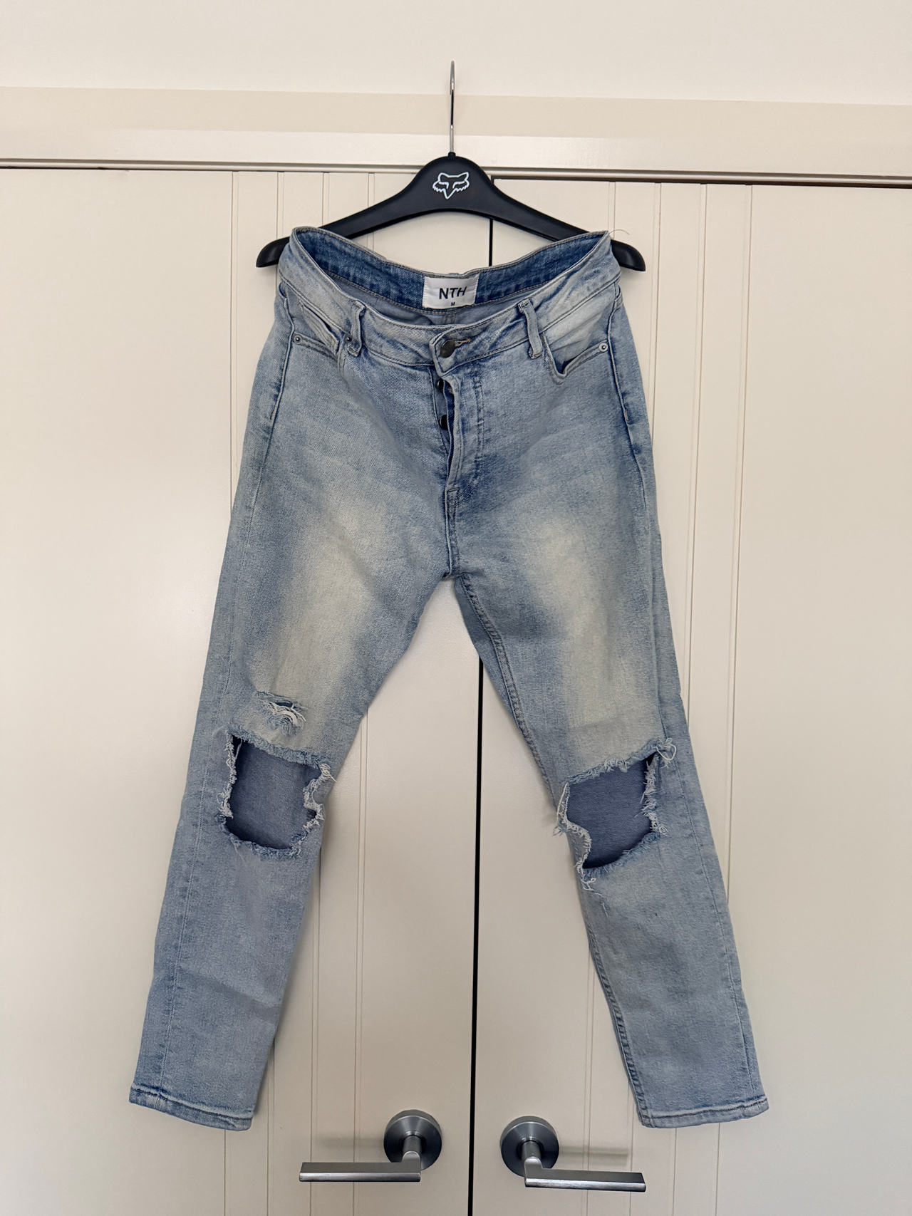 NTW Distressed Light Wash Jeans