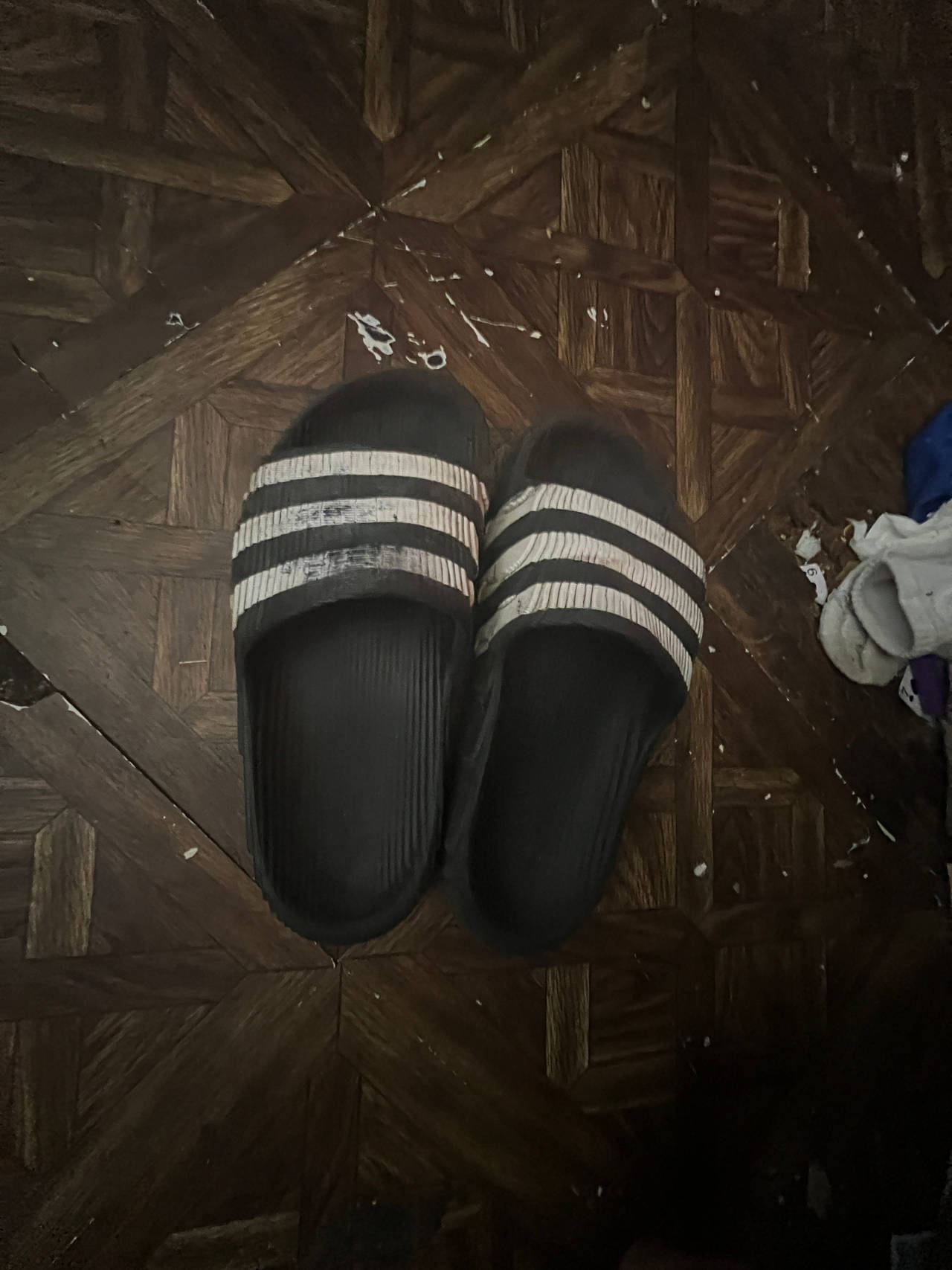 Adidas Adilette Slides