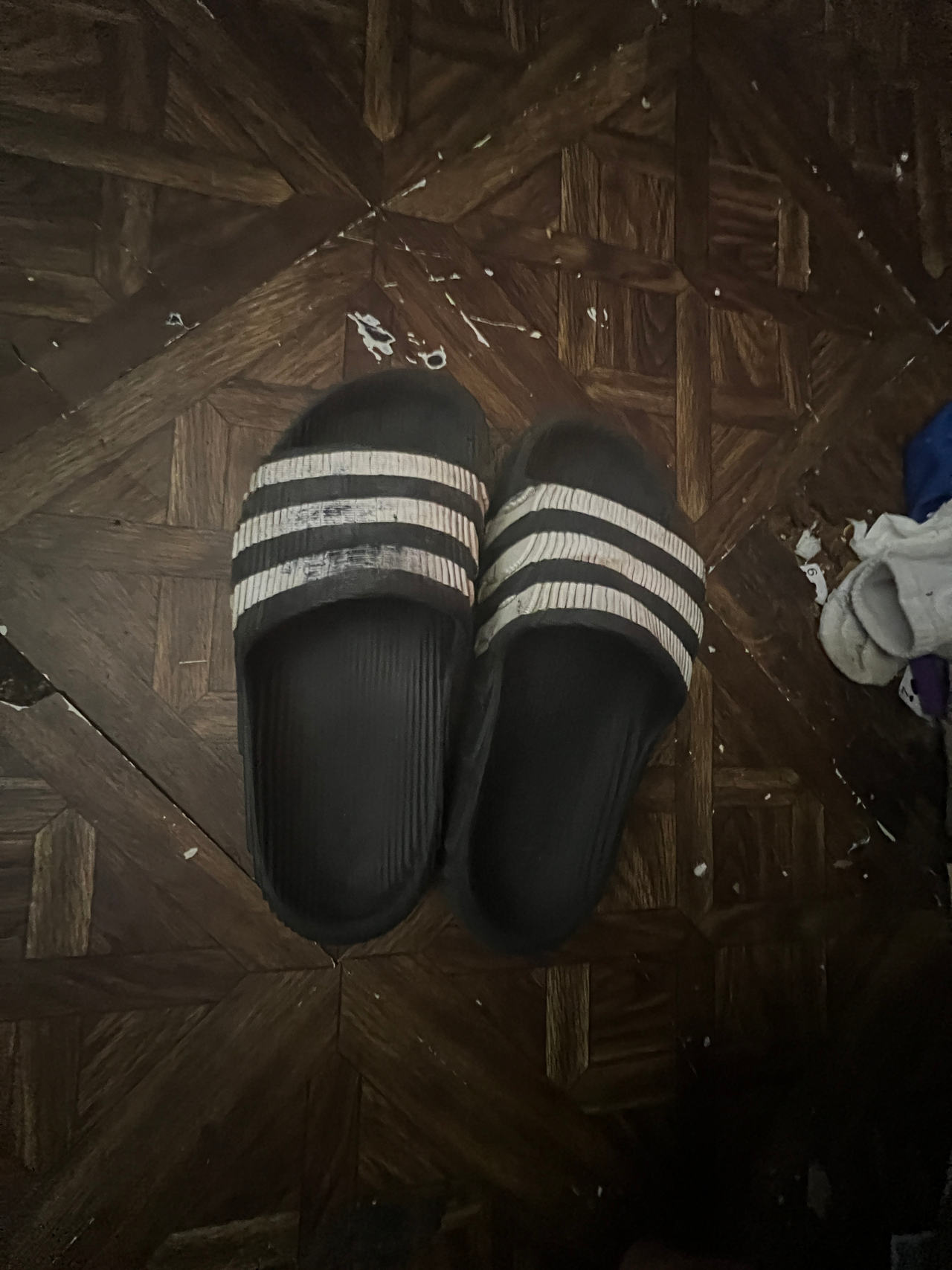 Adidas Adilette Slides