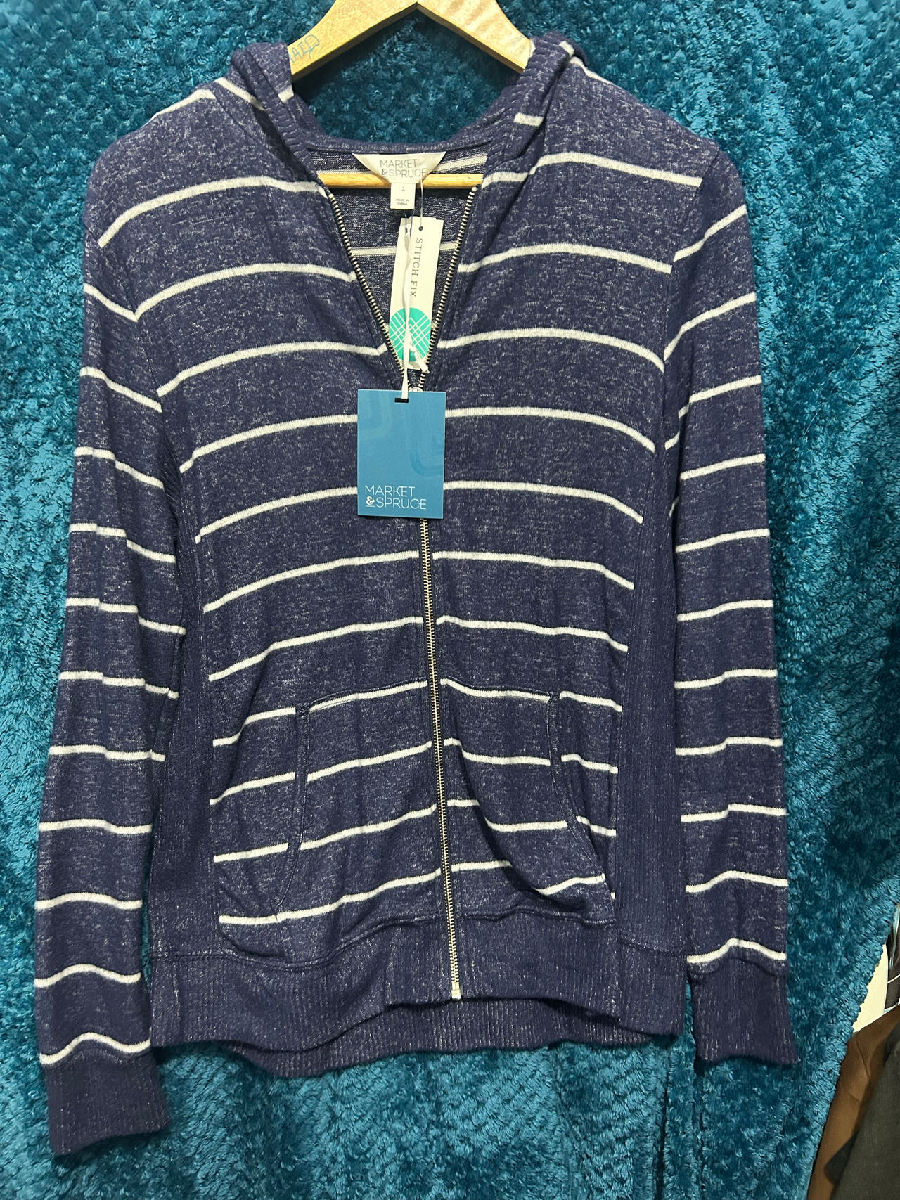 Market & Spruce Zip-Up Hoodie