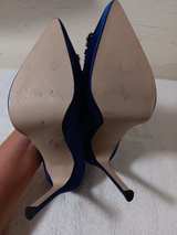 Manolo Blahnik Hangisi 70 Blue Satin Pump - Image 4