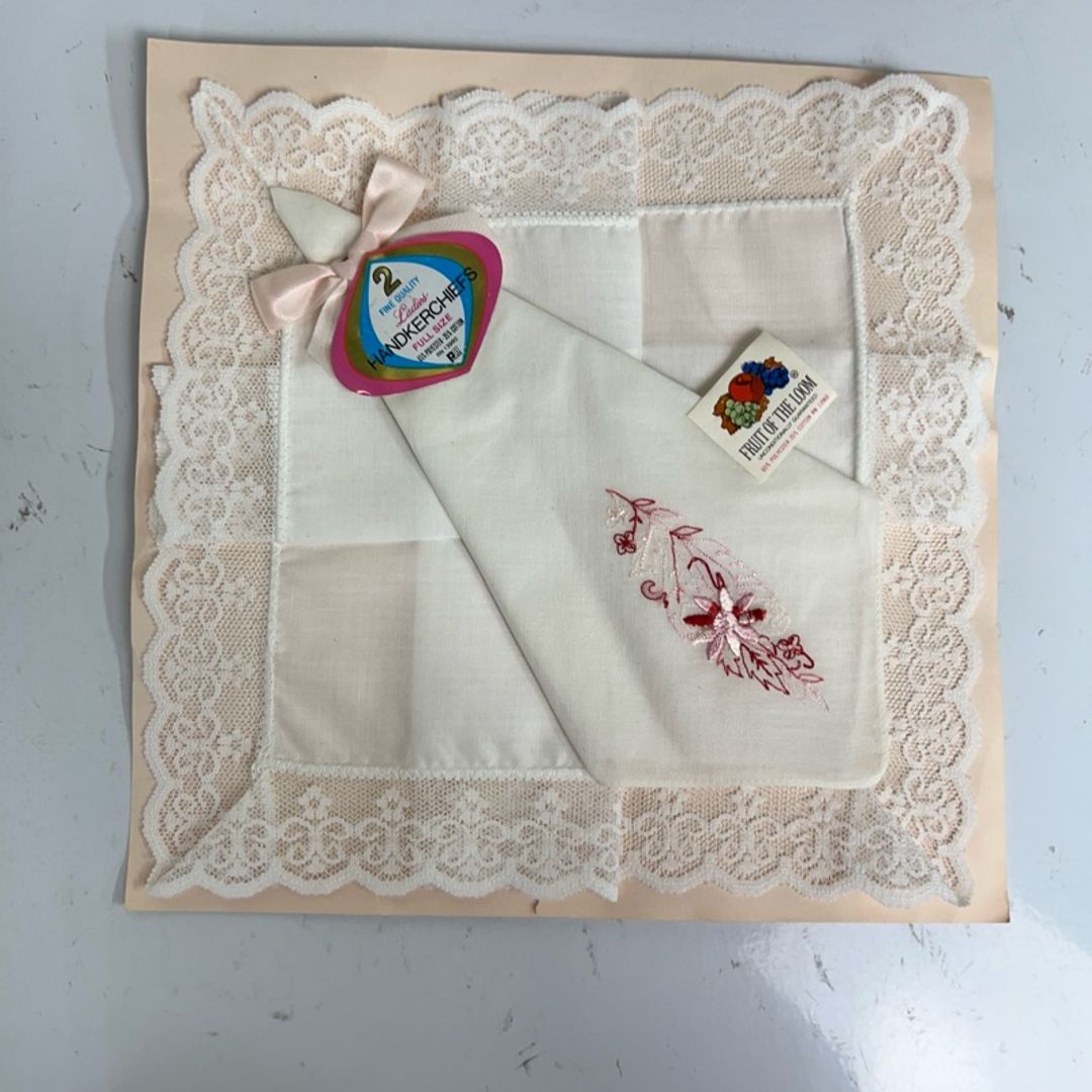 Vintage Fruit of the Loom Ladies Handkerchief Set (2 count), lace + embroidery