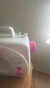 Costway Mini Sewing Machine Portable 16-Stitch - Image 2