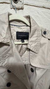 Banana Republic Classic Trench Coat - Image 3