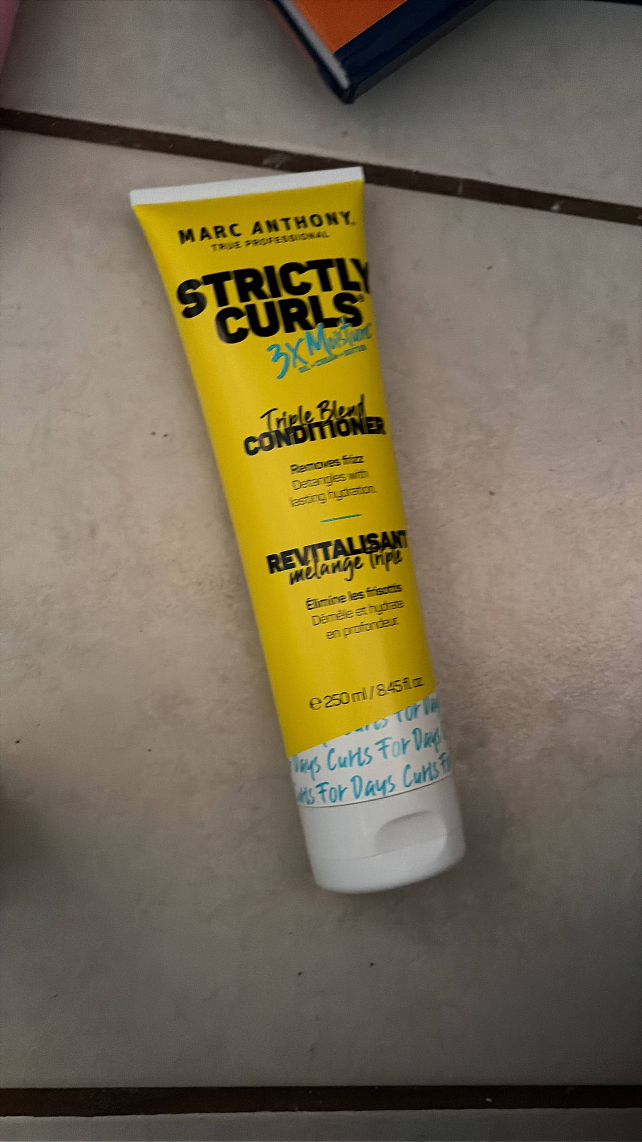 Marc Anthony Strictly Curls 3X Moisture Triple Blend Conditioner