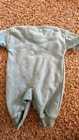 Nike Baby Fleece Romper One-Piece newborn. Fits little bigger - Image 3