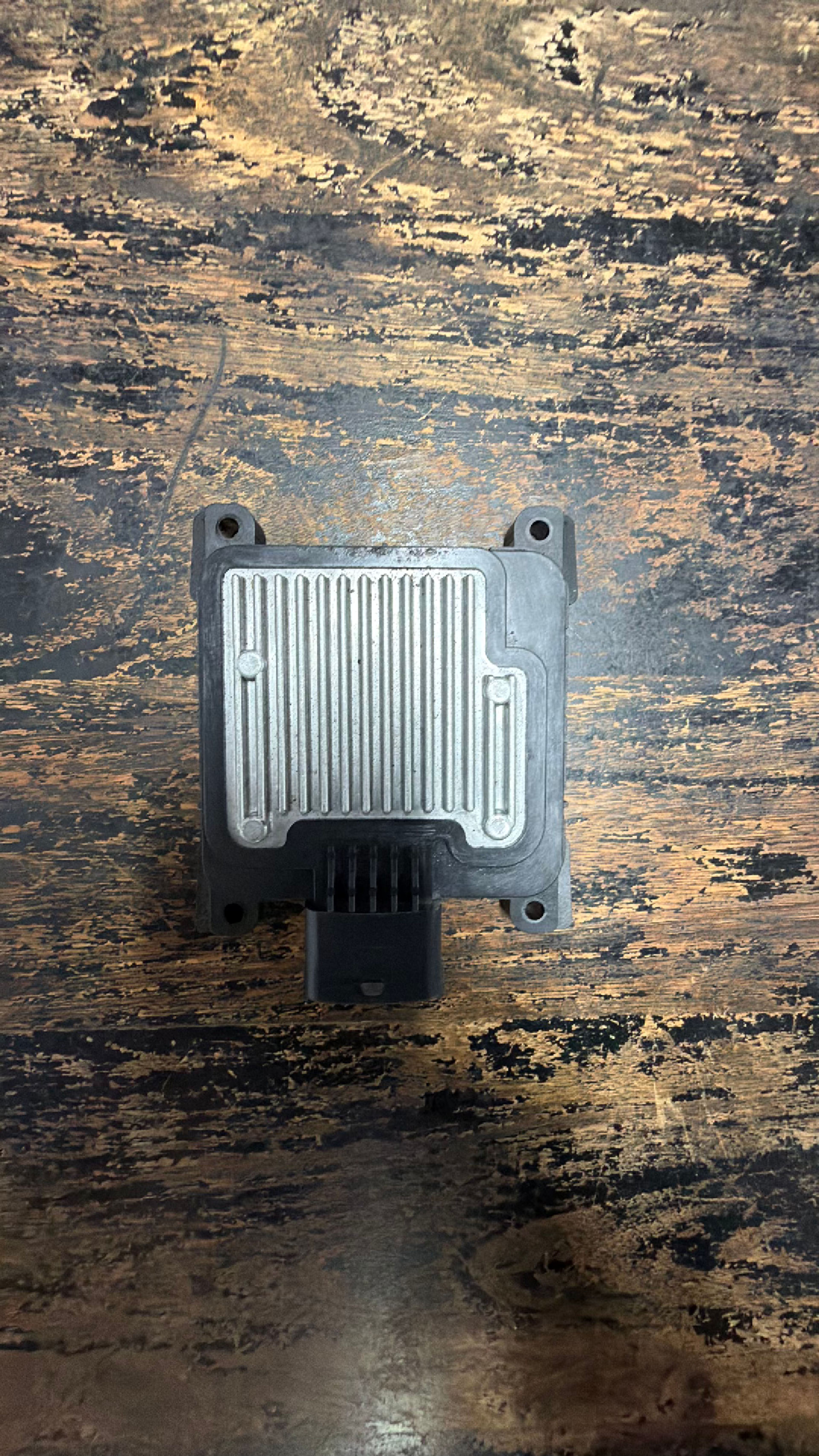 04-07 Volvo fuel pump module - Image 2