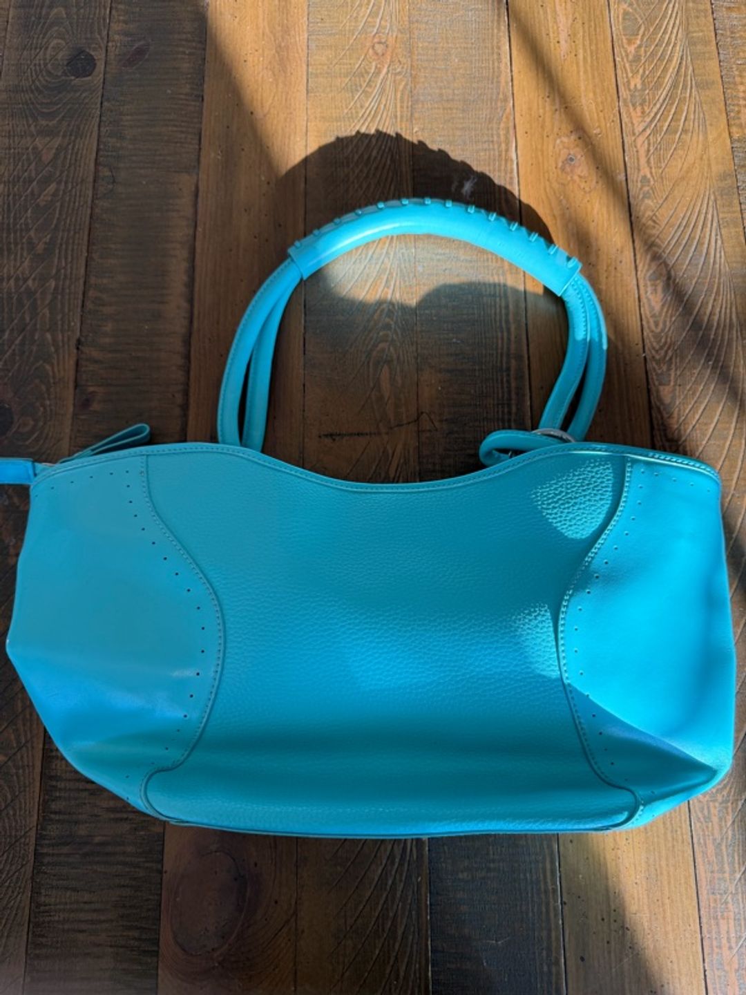 Coldwater Creek V-Shaped Leather Tote Aqua