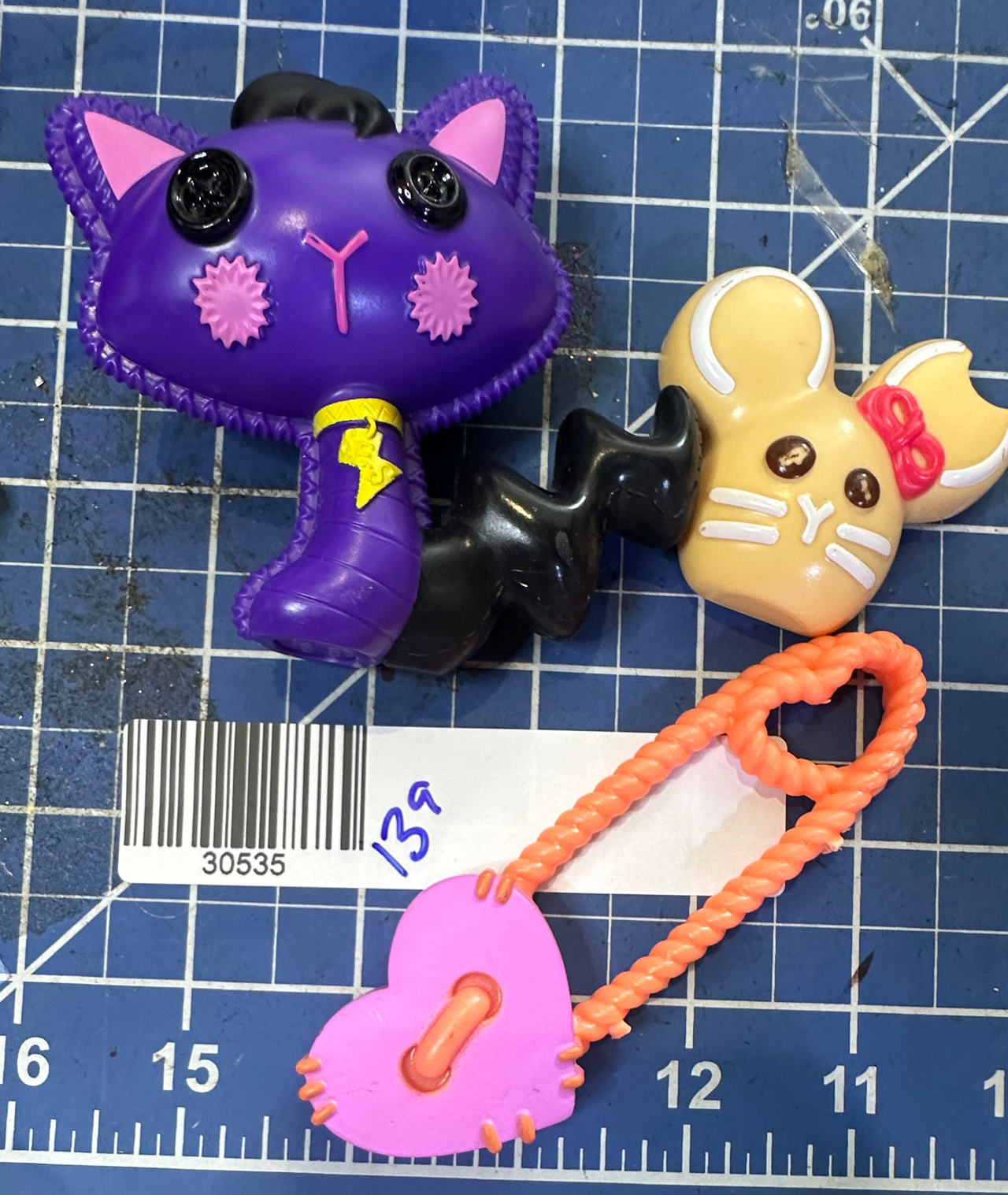 Lalaloopsy Storm E. Sky Pet Cool Cat and Accessories