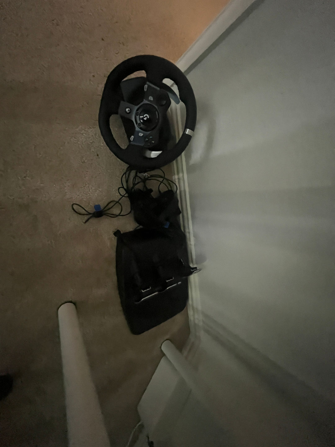 Logitech G29 Driving Force Racing Wheel