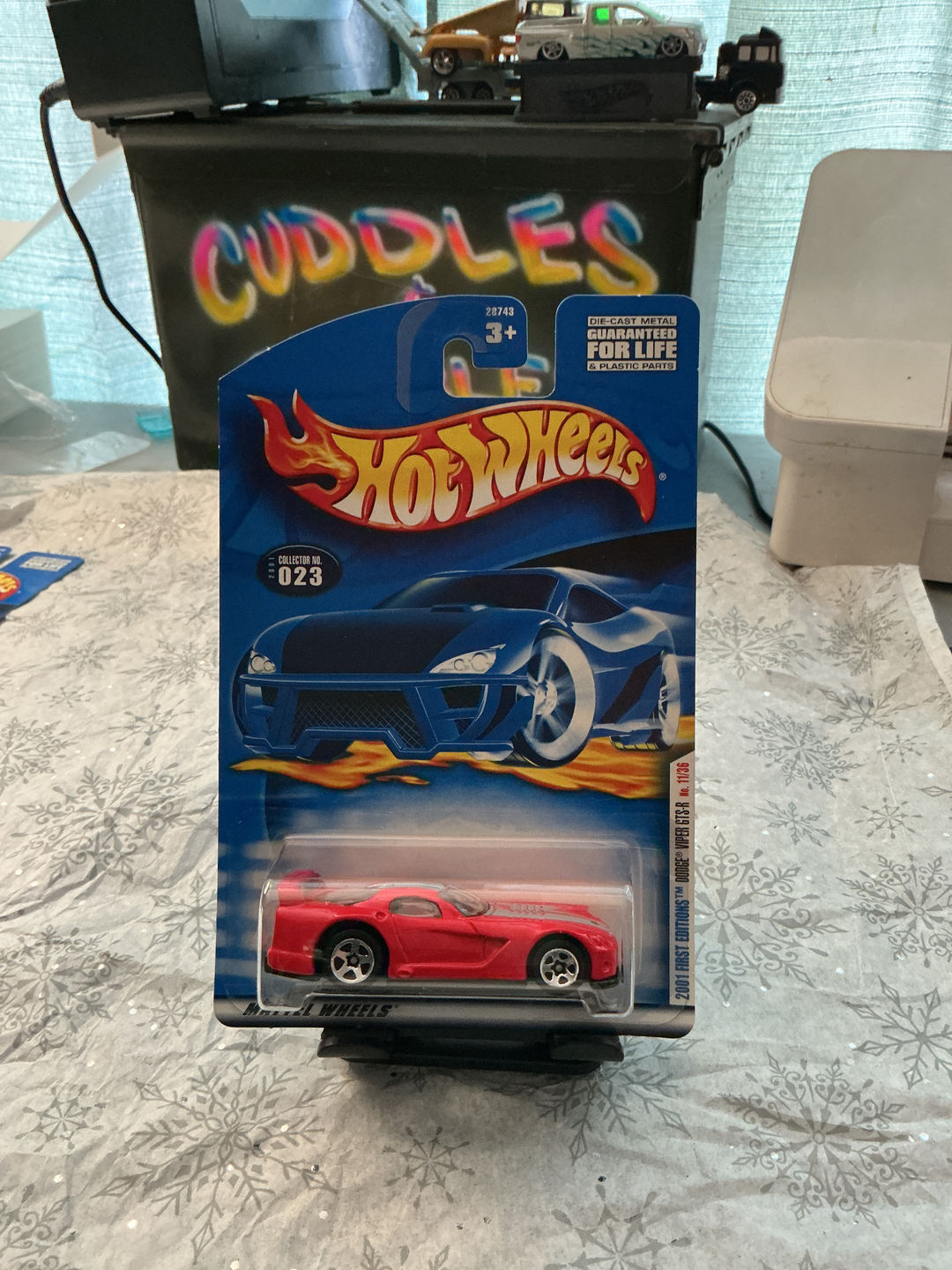 Hot Wheels 2001 First Editions Dodge Viper GTS-R #023