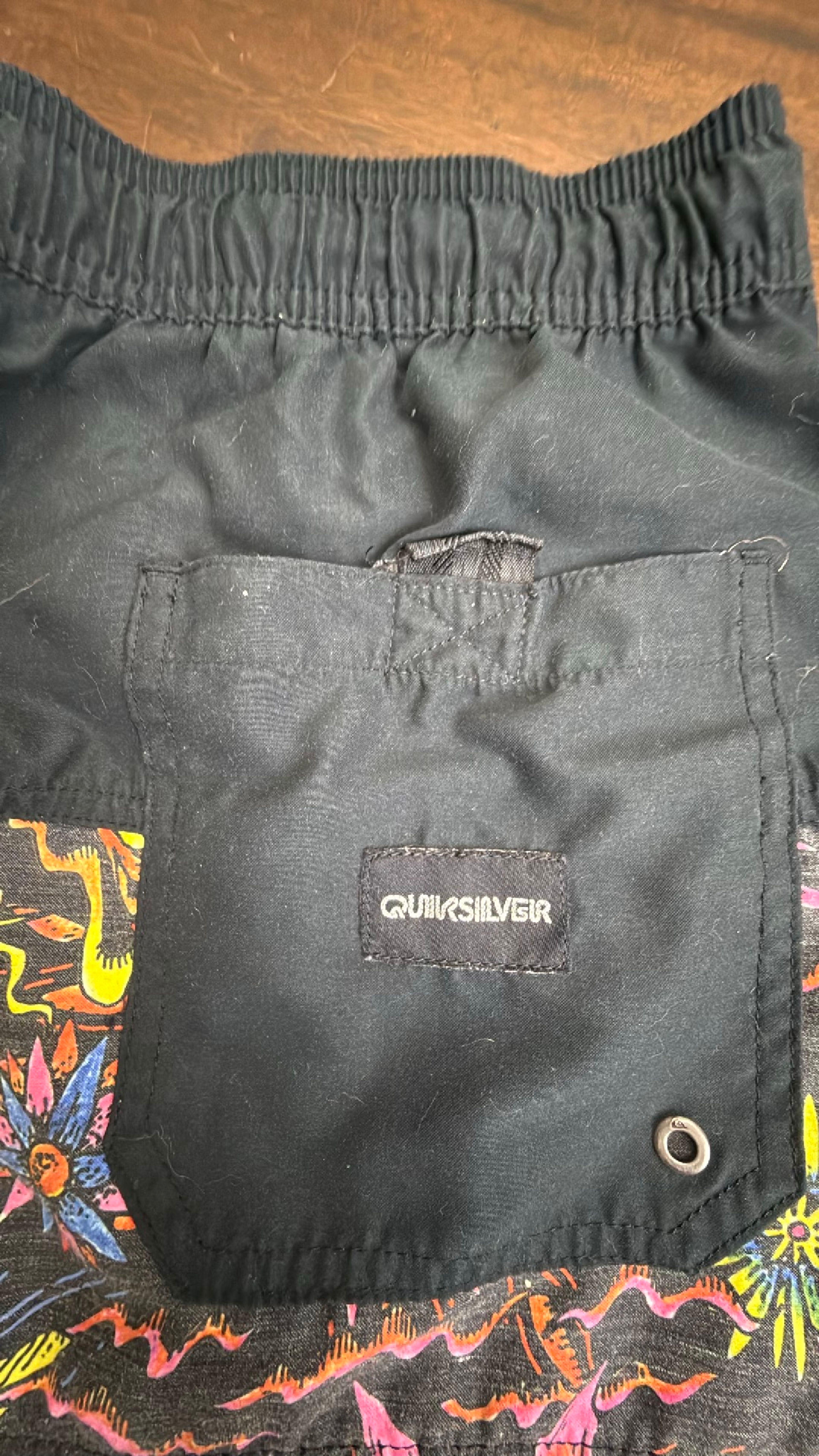 Quiksilver Volley Shorts Sun Pattern Large - Image 6