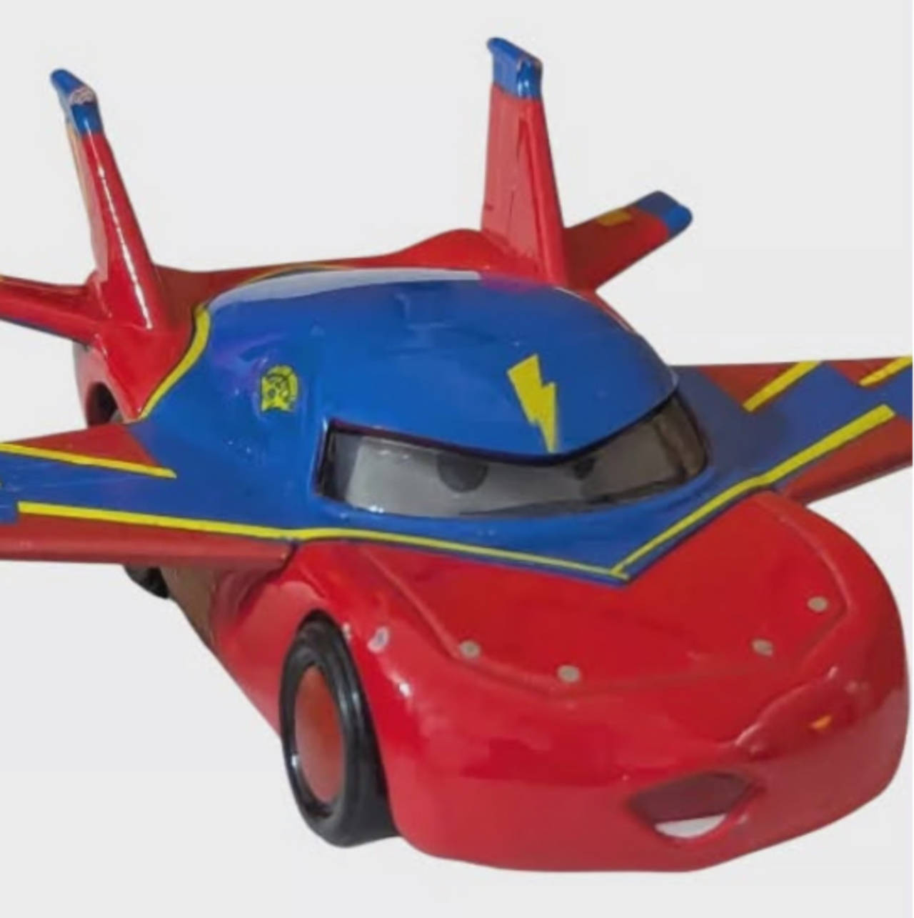 Disney Pixar Cars Toon Air Mater Falcon Hawk Lightning McQueen Die-cast