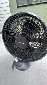 Honeywell TurboForce Air Circulator Fan - Image 2