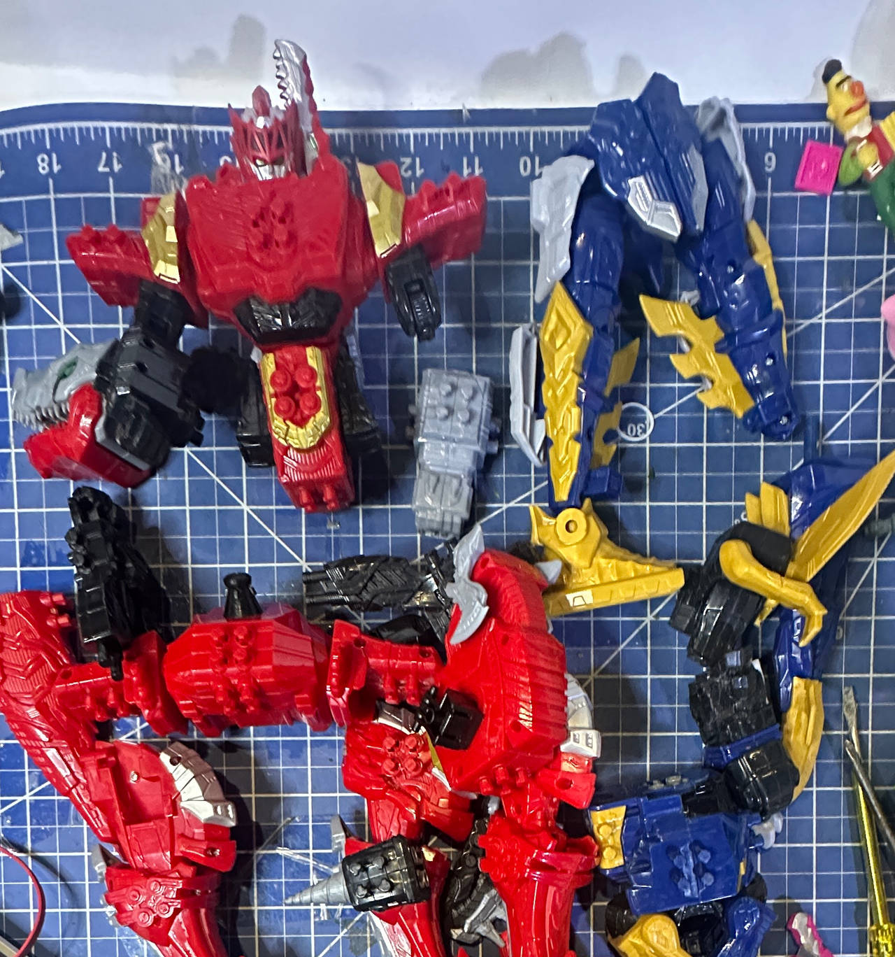 Power Rangers MEGAZORD action figure bundle. 203