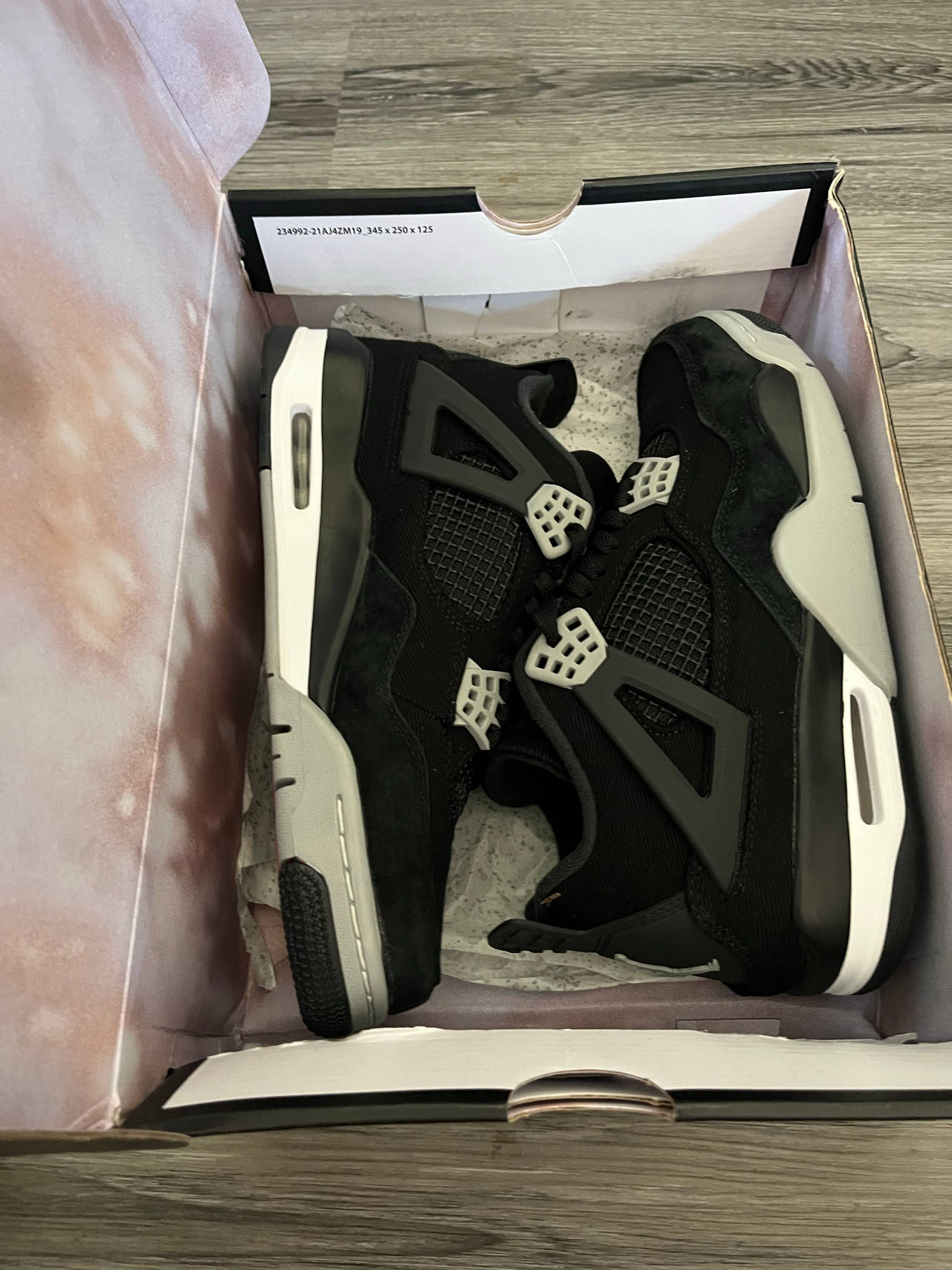 Air Jordan 4 Retro