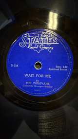 The Caravans - Wait For Me 78 RPM Record - Image 3