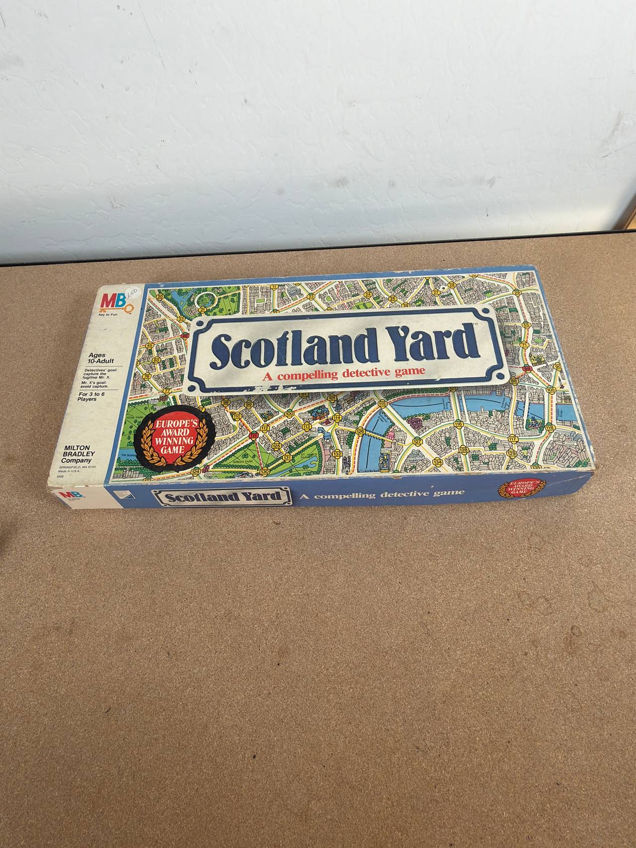 Scotland Yard Board Game