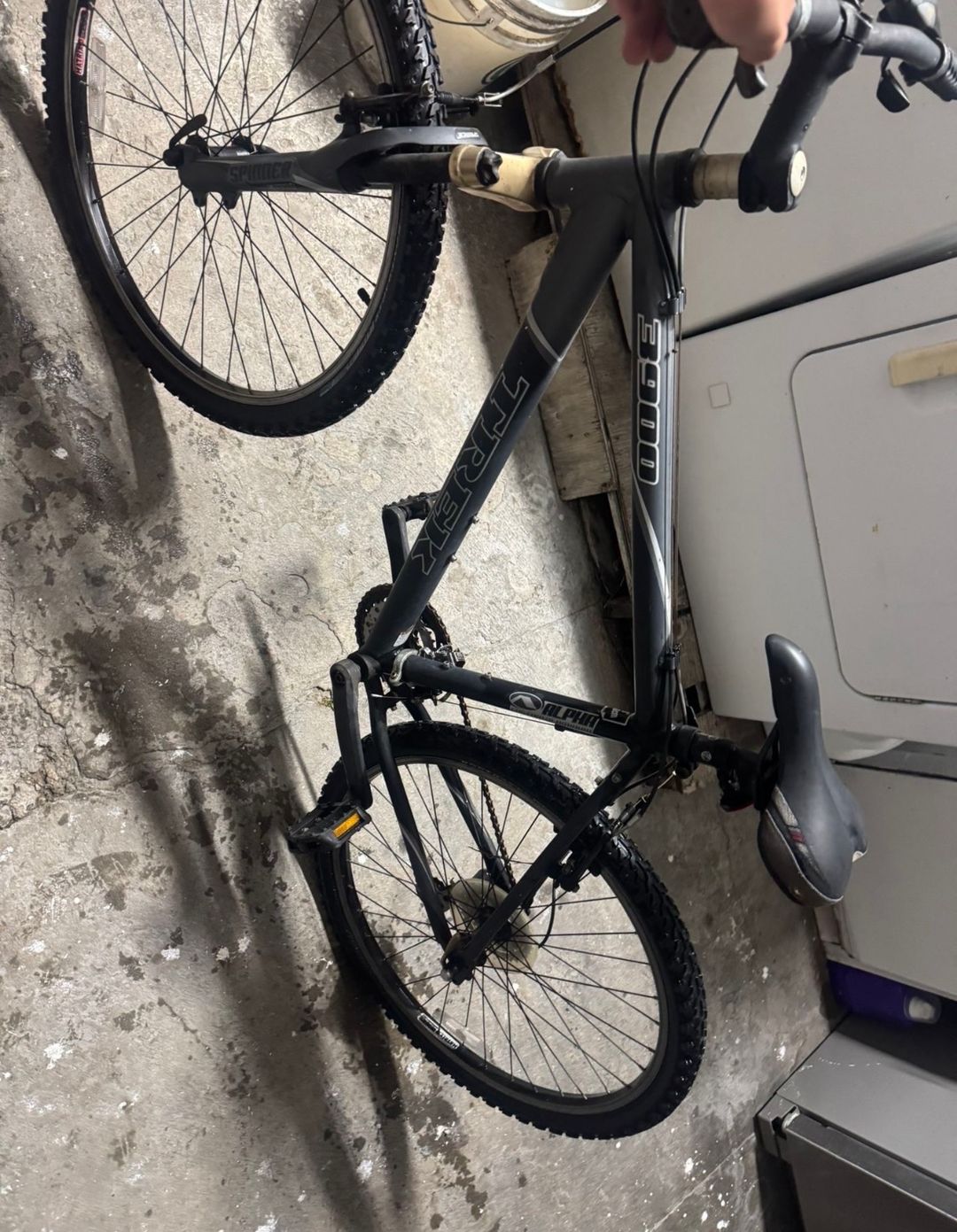 Trek 3900