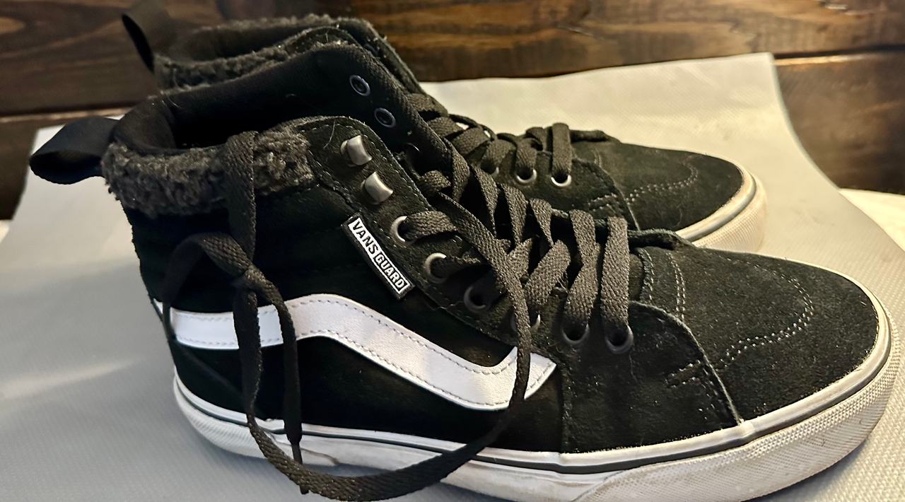 Vans Sk8-Hi MTE Vansguard Black/White Womens 7.5