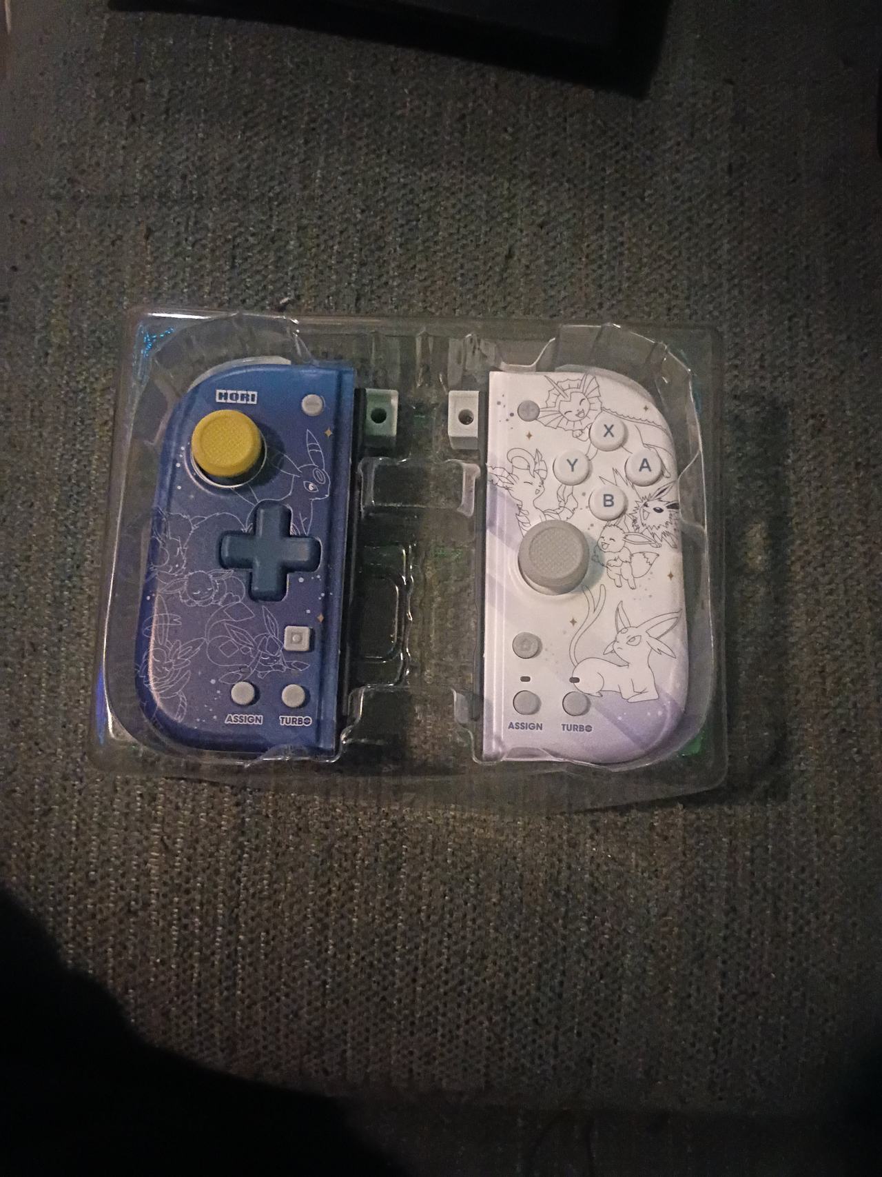 Hori Split Pad Compact for Nintendo Switch (Pokémon: Eevee Evolutions)