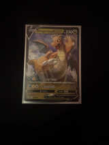 Dragonite V Pokémon Card - Image 1