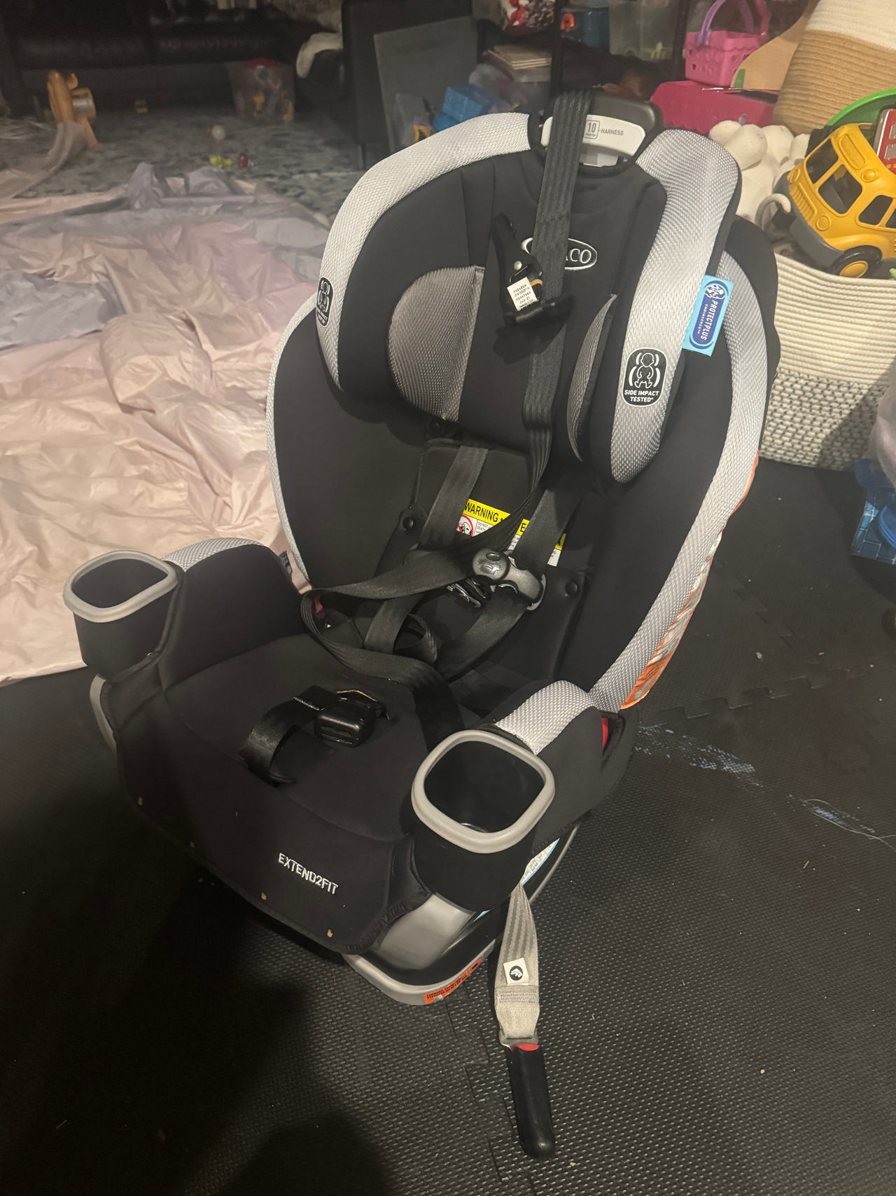 Graco Extend2Fit Convertible Car Seat