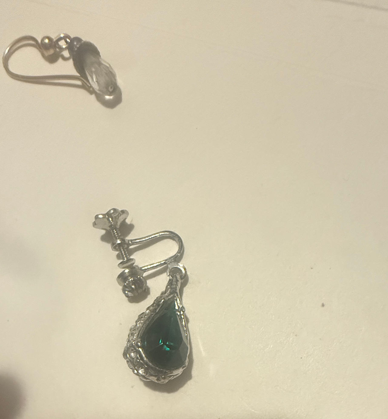 Vintage Emerald Green Teardrop Screw Back Earrings