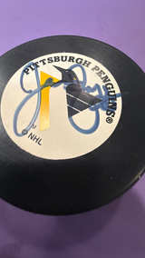 Jaromir Jagr Signed Pittsburgh Penguins Logo Puck – Trench Mfg – Vintage NHL Lic - Image 3