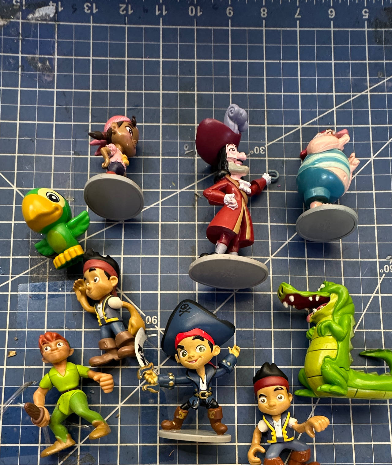 Disney Jake and the Never Land Pirates Figures. 174j