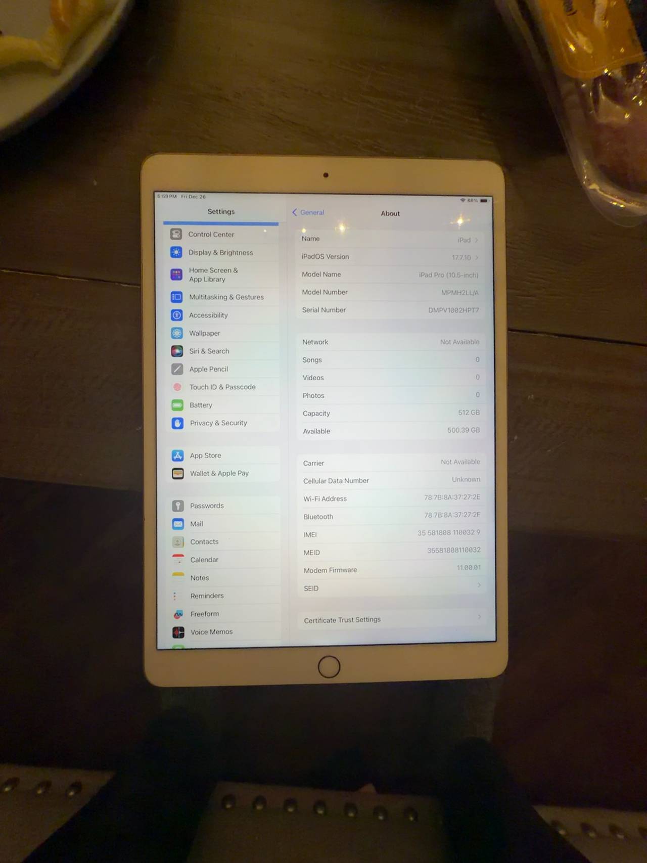 Apple iPad Pro 10.5-inch