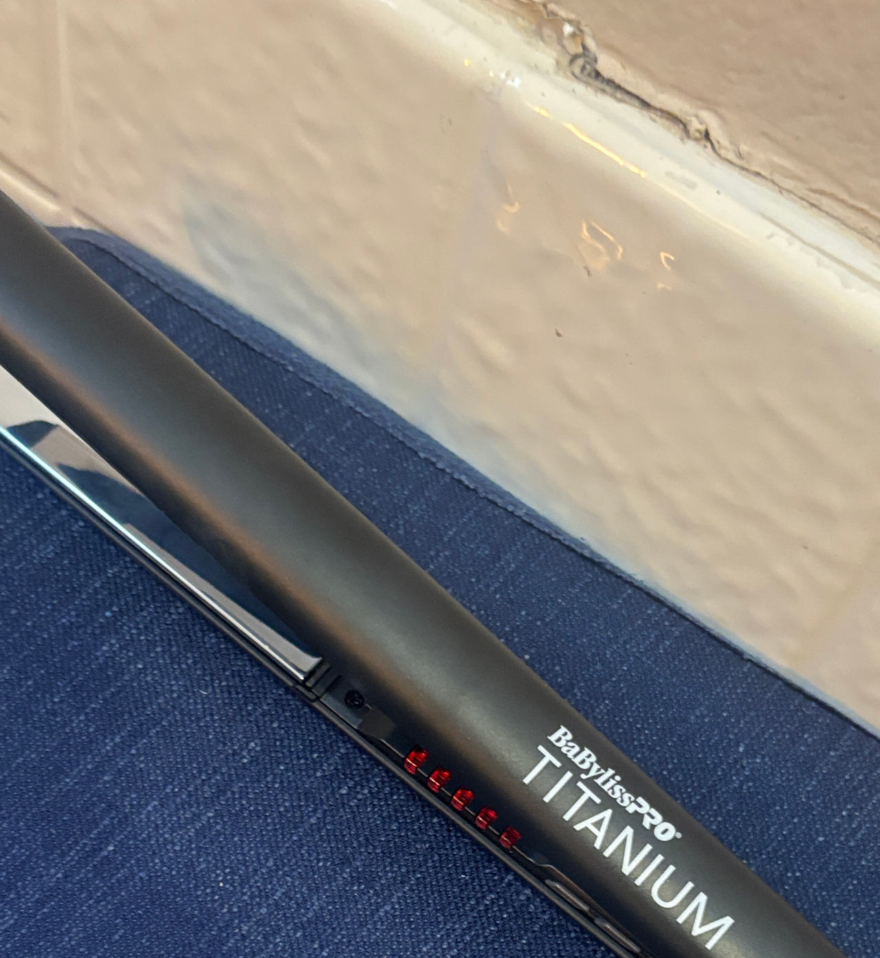 BaBylissPRO Nano Titanium 1" Straightening Iron