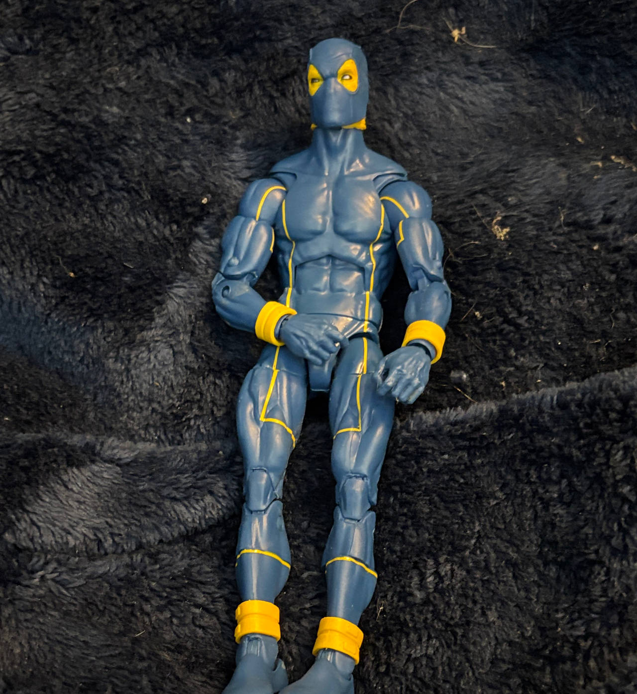 Hasbro Marvel Legends Deadpool X-Men Suit Action Figure