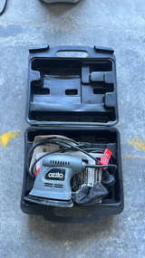 Ozito 130W Detail Sander - Image 1