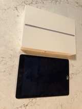 Apple iPad - Image 2