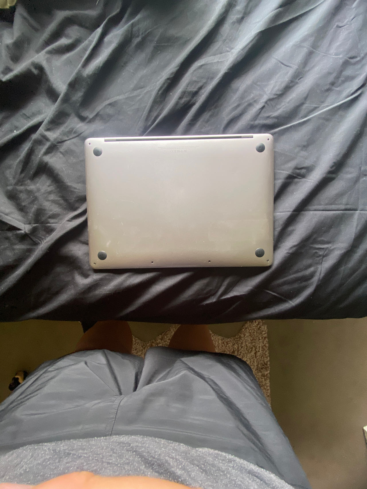 Apple MacBook