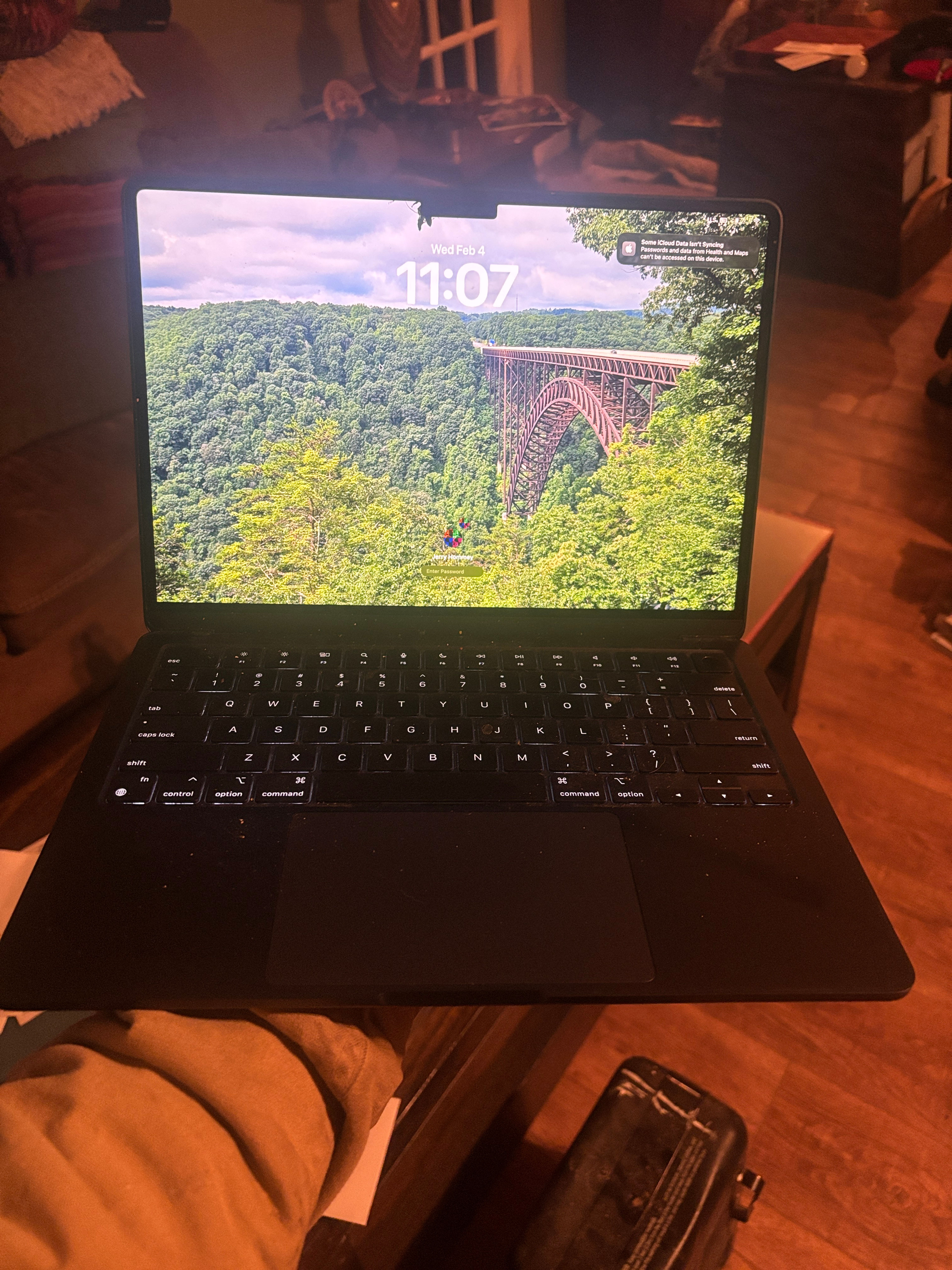 Apple MacBook Air 13-inch (M2, 2022)