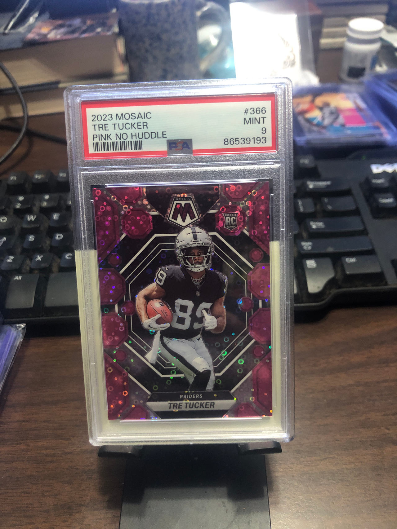 2023 Panini Mosaic Tre Tucker Pink No Huddle Rookie Card