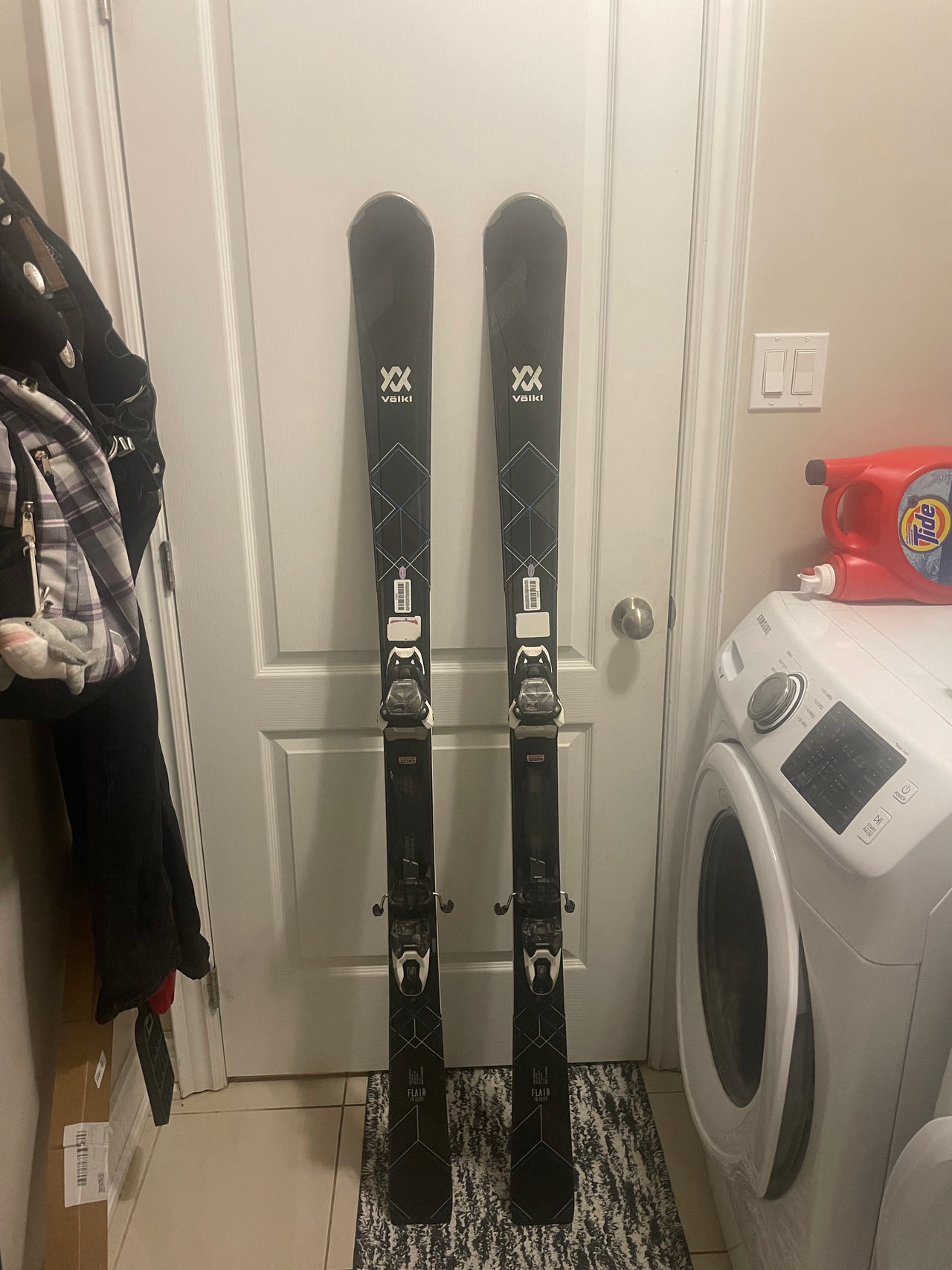 Volkl Flair 76 Elite Skis (161)