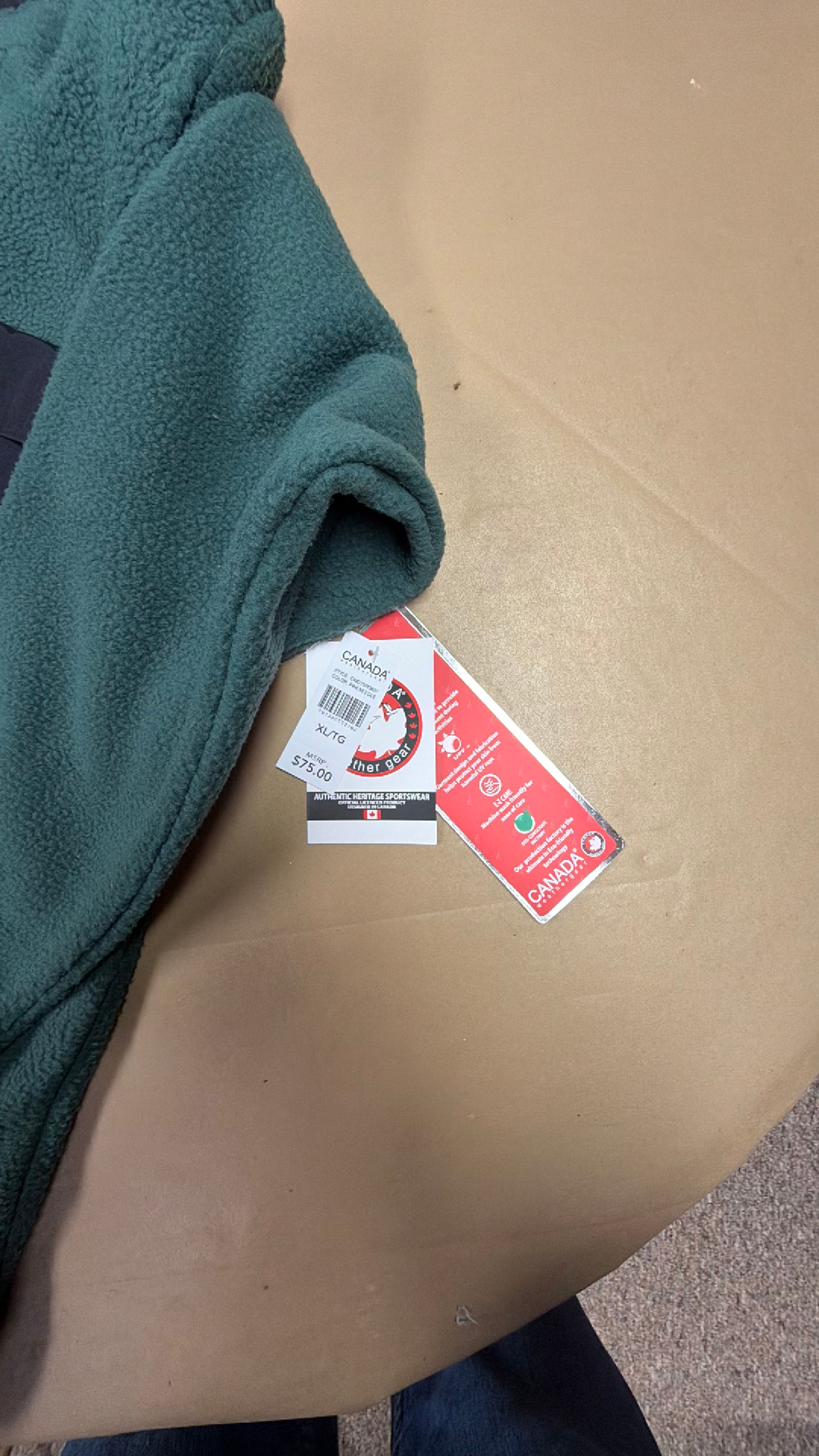 Columbia Helvetia II Green Half-Zip Fleece Jacket - Image 2