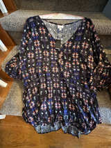 Avenue Butterfly Print V-Neck Top - Image 1