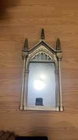 Noble Collection Harry Potter Mirror of Erised Replica Wall Decor - Image 1