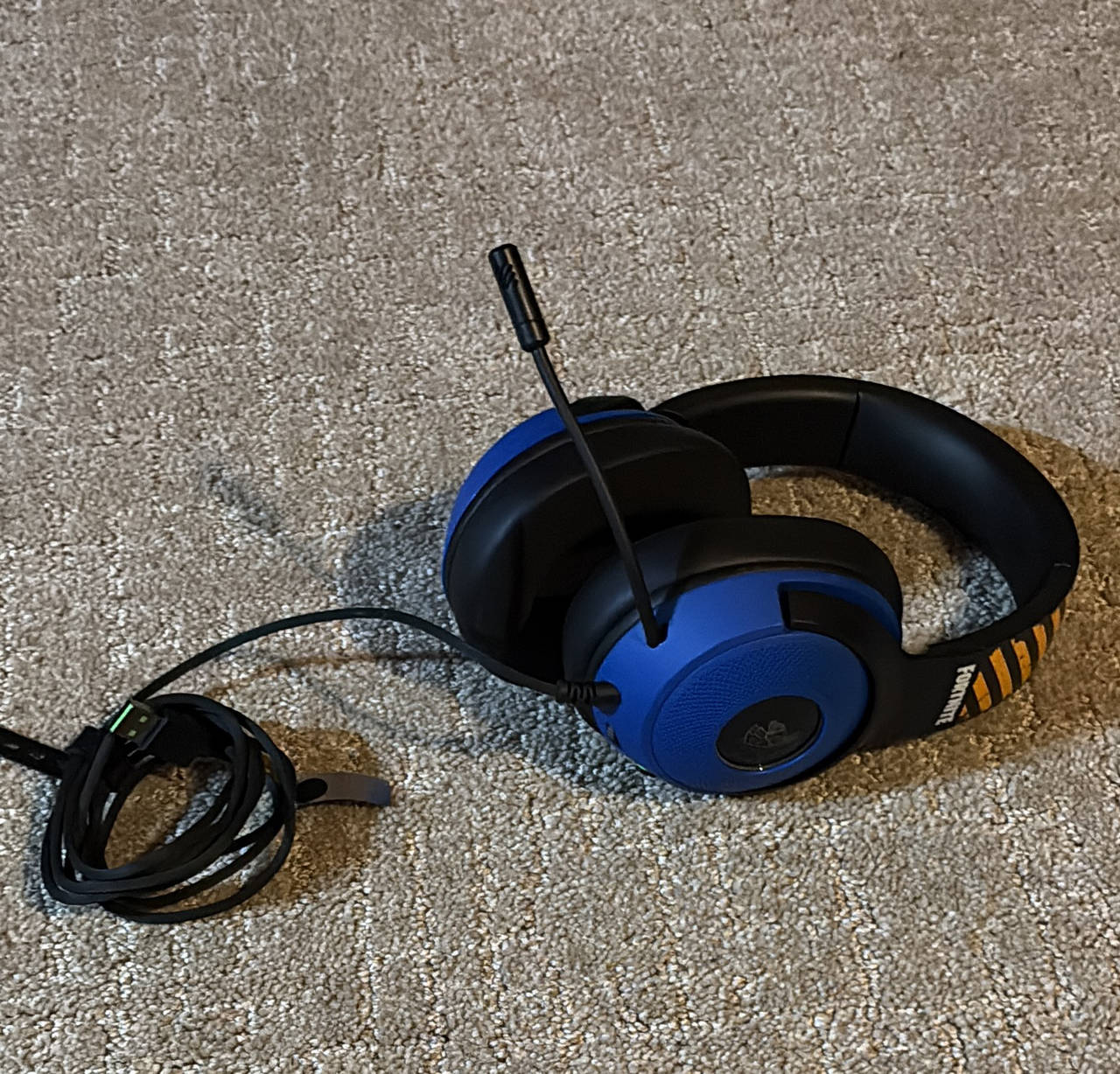 Razer Kraken Fortnite Edition Wired Gaming Headset