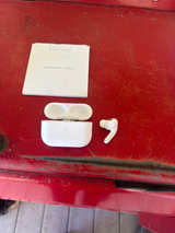 Apple AirPods Pro (ONE EARBUD)
 - Image 4