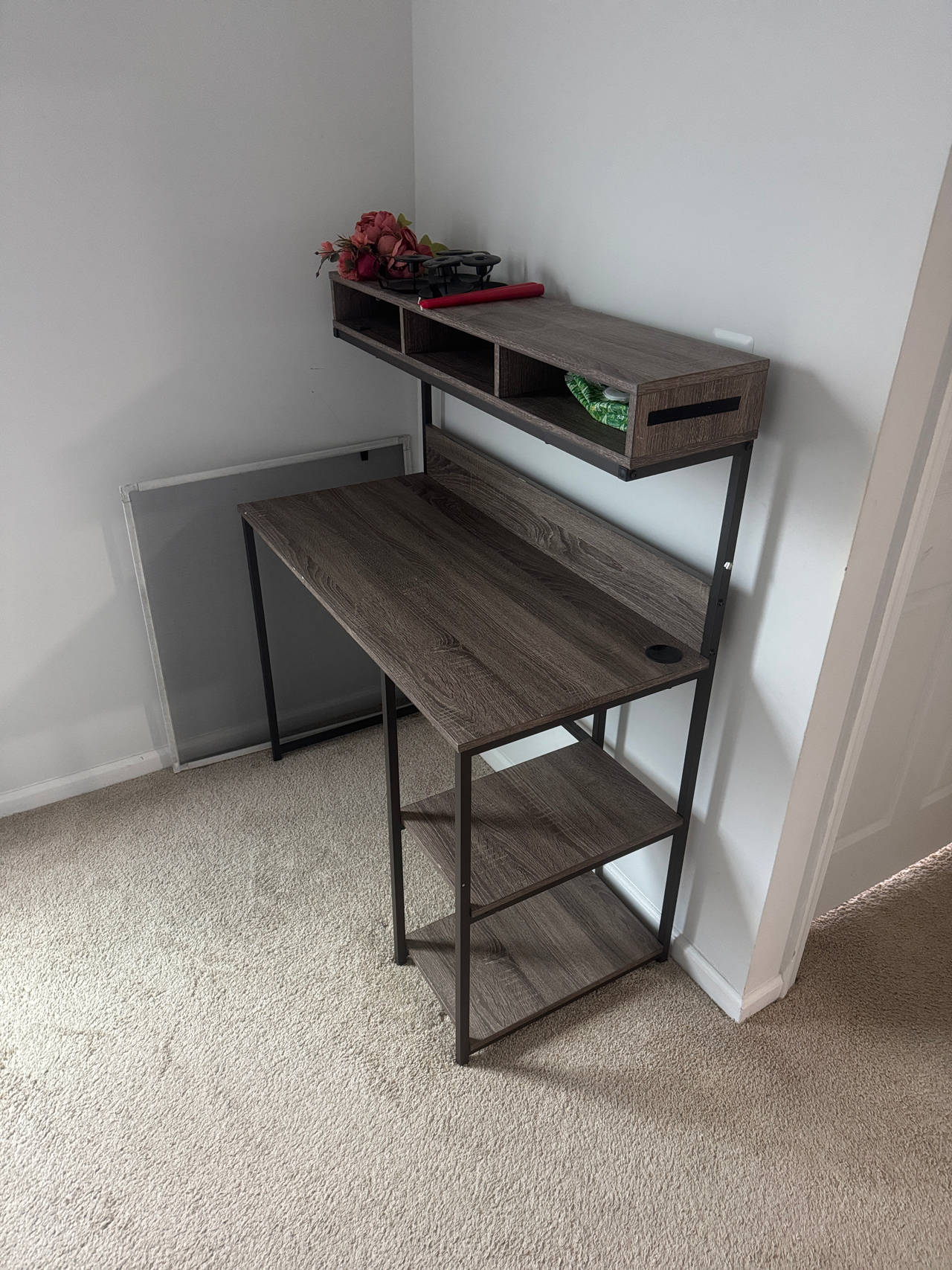 Bestier Computer Desk with Hutch and Storage Shelves