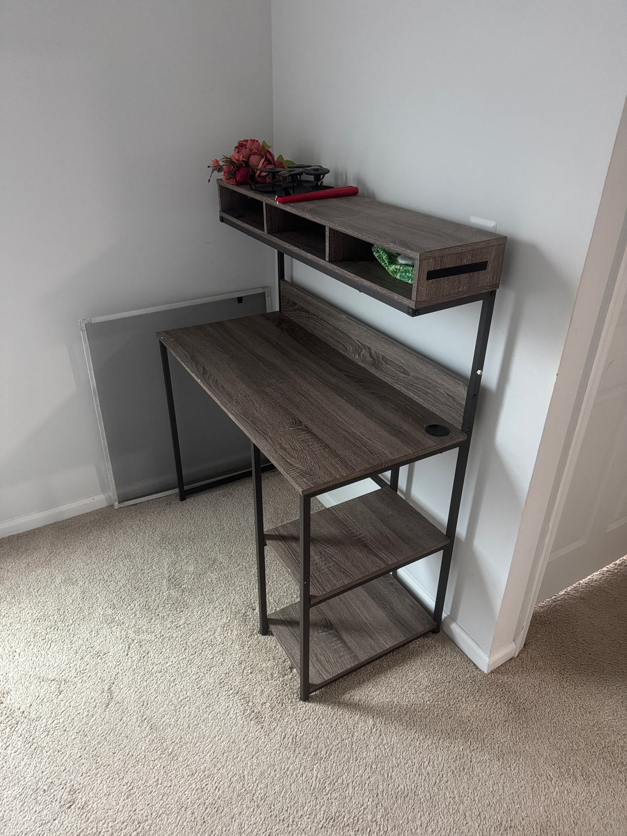 Bestier Computer Desk with Hutch and Storage Shelves