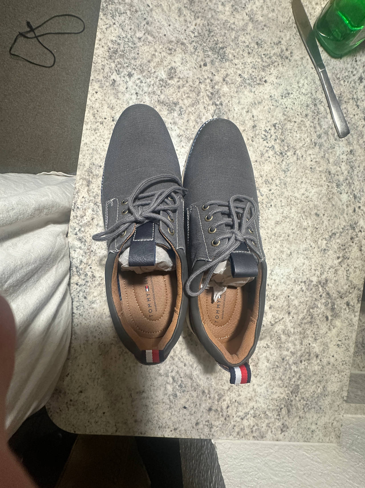 Tommy Hilfiger Men's Low Top Canvas Sneakers